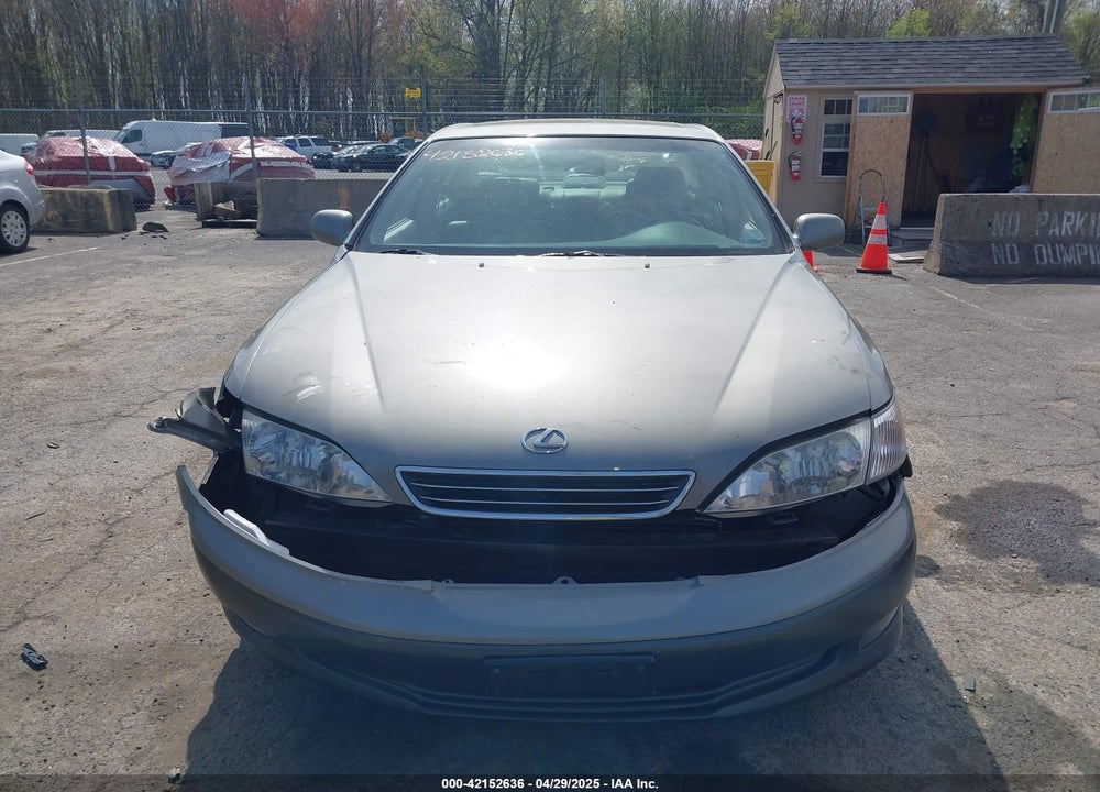 2001 LEXUS ES 300 VIN: JT8BF28G110334879