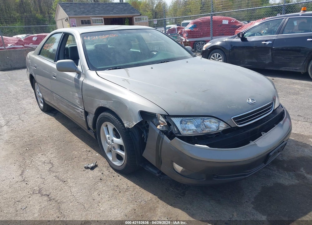 2001 LEXUS ES 300 VIN: JT8BF28G110334879