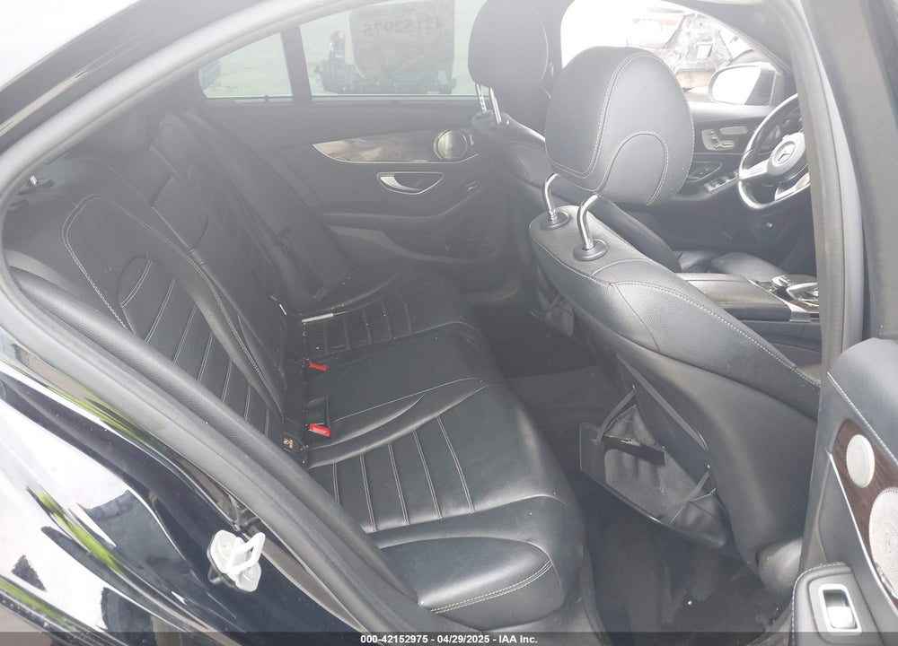 2015 MERCEDES-BENZ C 400 4MATIC VIN: 55SWF6GB1FU028501