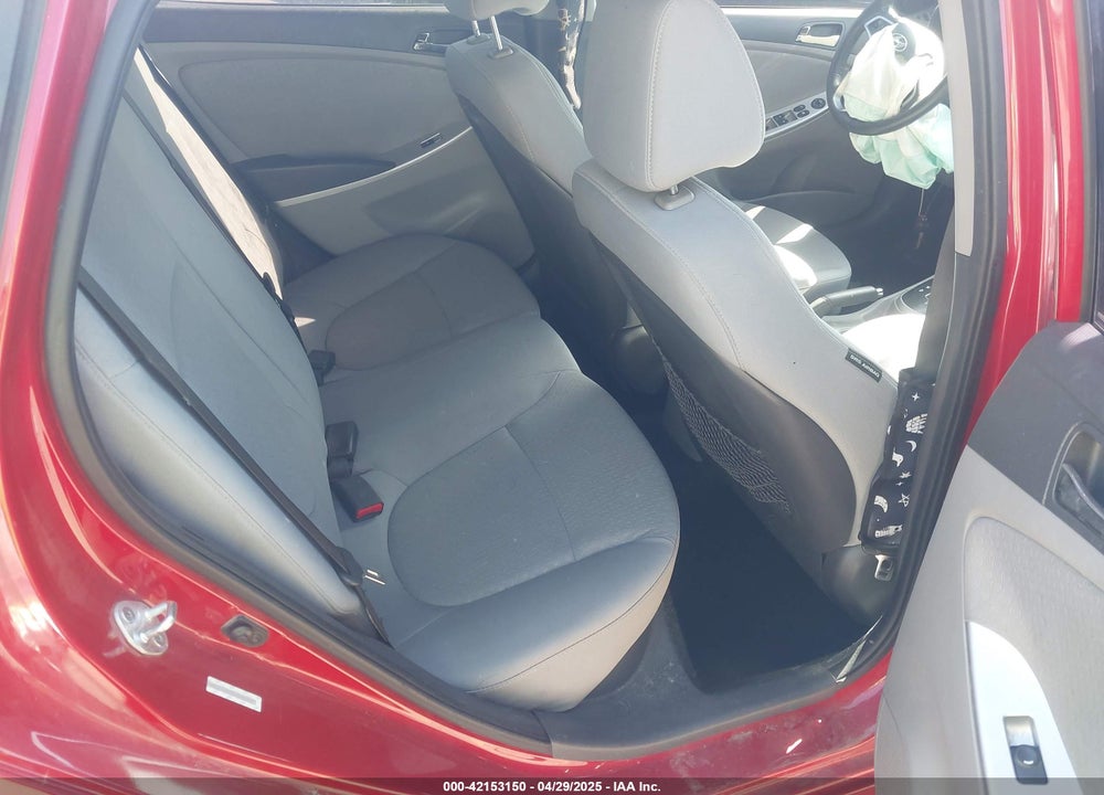 2013 HYUNDAI ACCENT VIN: KMHCU5AE6DU092072