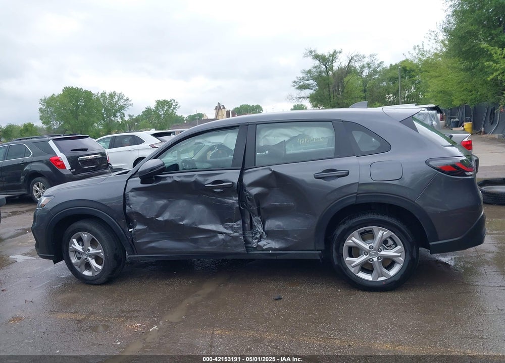 2025 HONDA HR-V VIN: 3CZRZ2H31SM742182