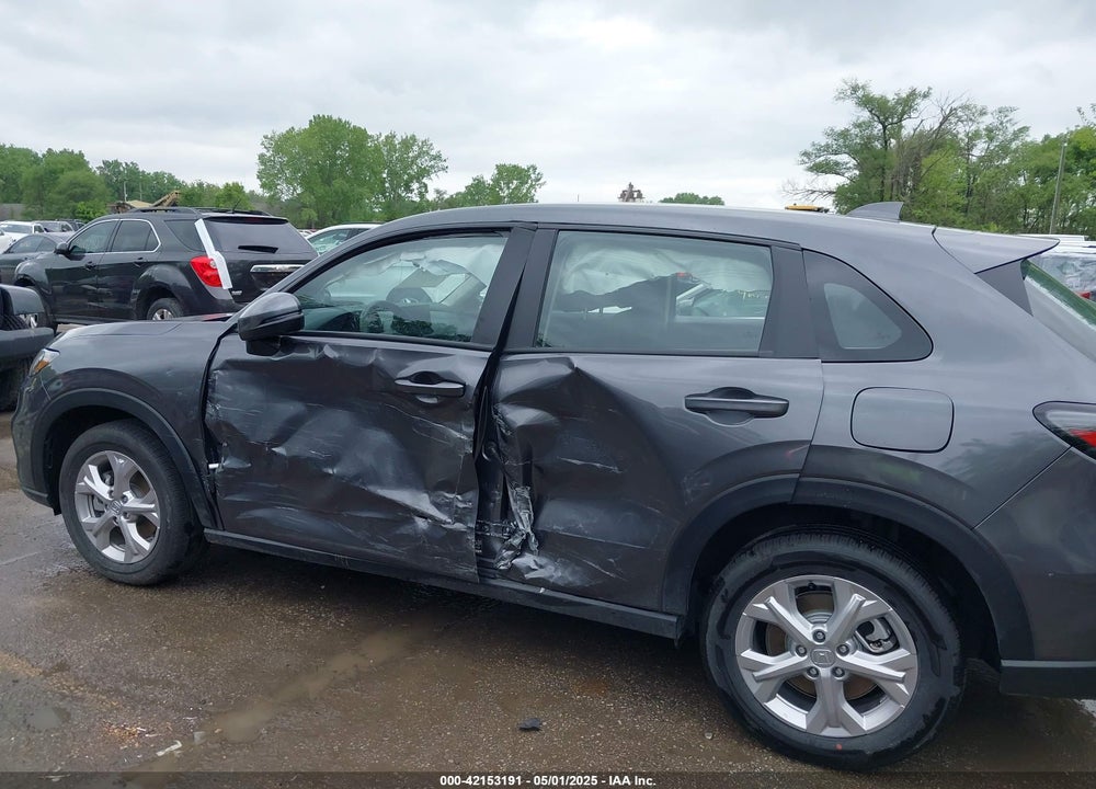 2025 HONDA HR-V VIN: 3CZRZ2H31SM742182