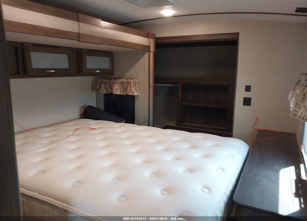 2019 KEYSTONE PREMIER VIN: 4YDT34R24KD430851