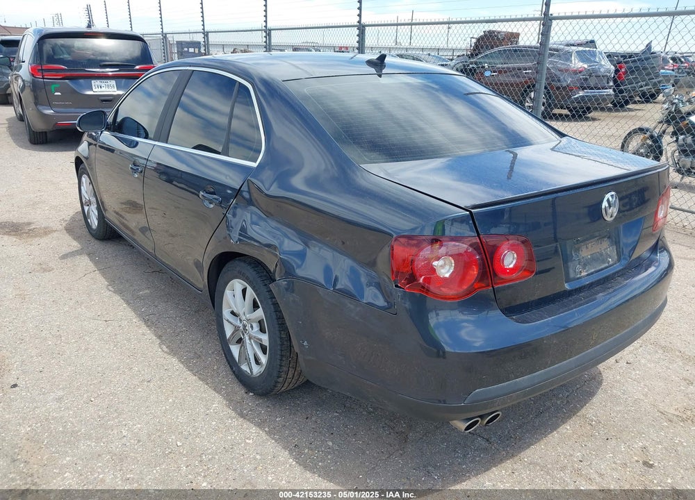 2010 VOLKSWAGEN JETTA VIN: 3VWRX7AJ1AM067933
