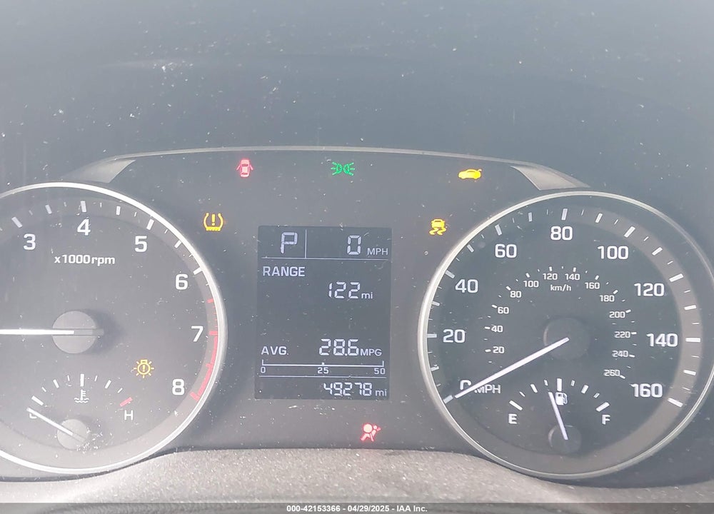 2018 HYUNDAI ELANTRA VIN: 5NPD74LF4JH280305