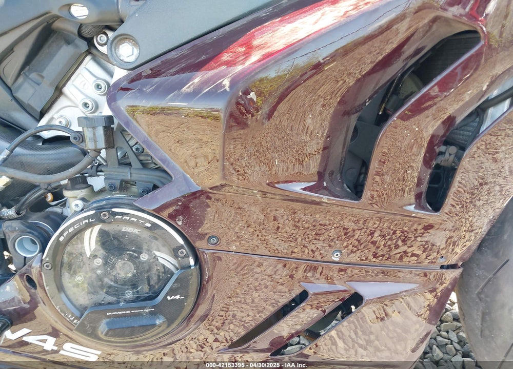 2023 DUCATI PANIGALE V4S VIN: ZDMDAGWW0PB004152