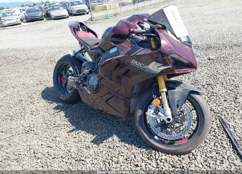 2023 DUCATI PANIGALE V4S VIN: ZDMDAGWW0PB004152