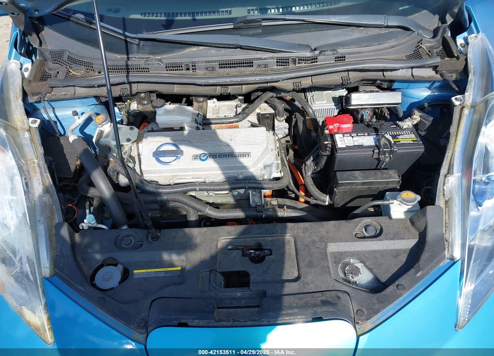 2011 NISSAN LEAF SL VIN: JN1AZ0CP8BT006619