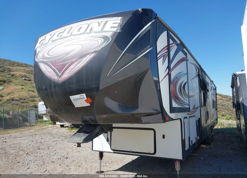 2014 HEARTLAND 3800 CYCLONE VIN: 5SFCG4336EE268385