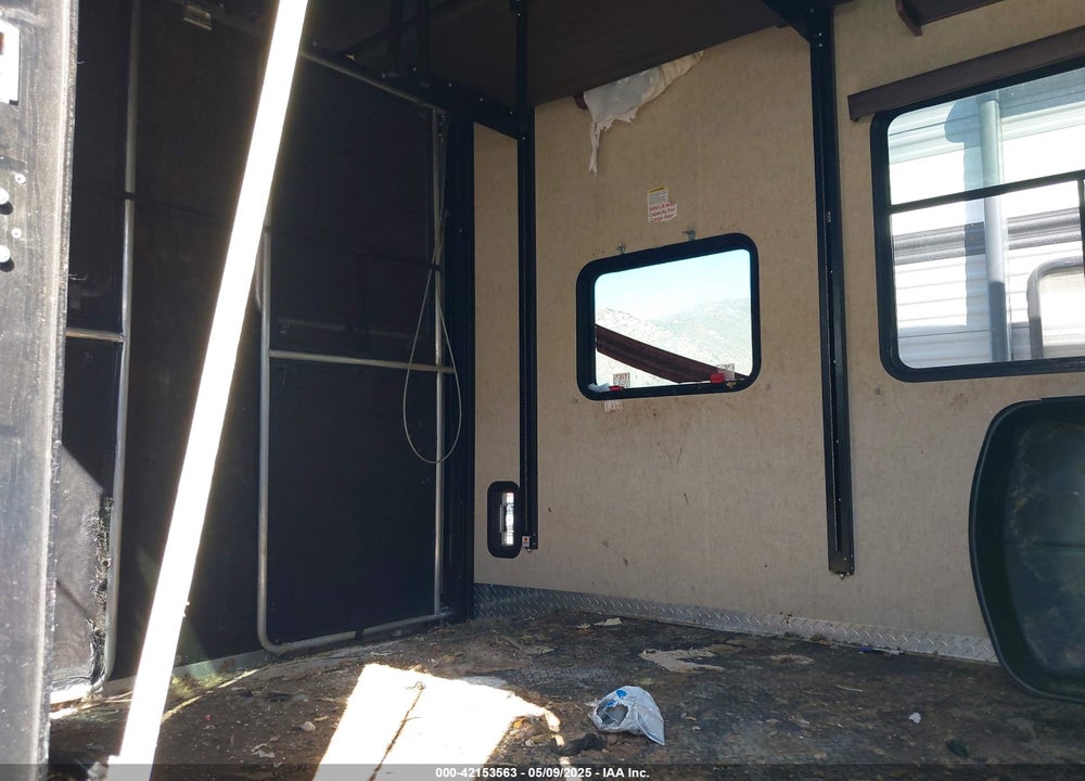 2014 HEARTLAND 3800 CYCLONE VIN: 5SFCG4336EE268385