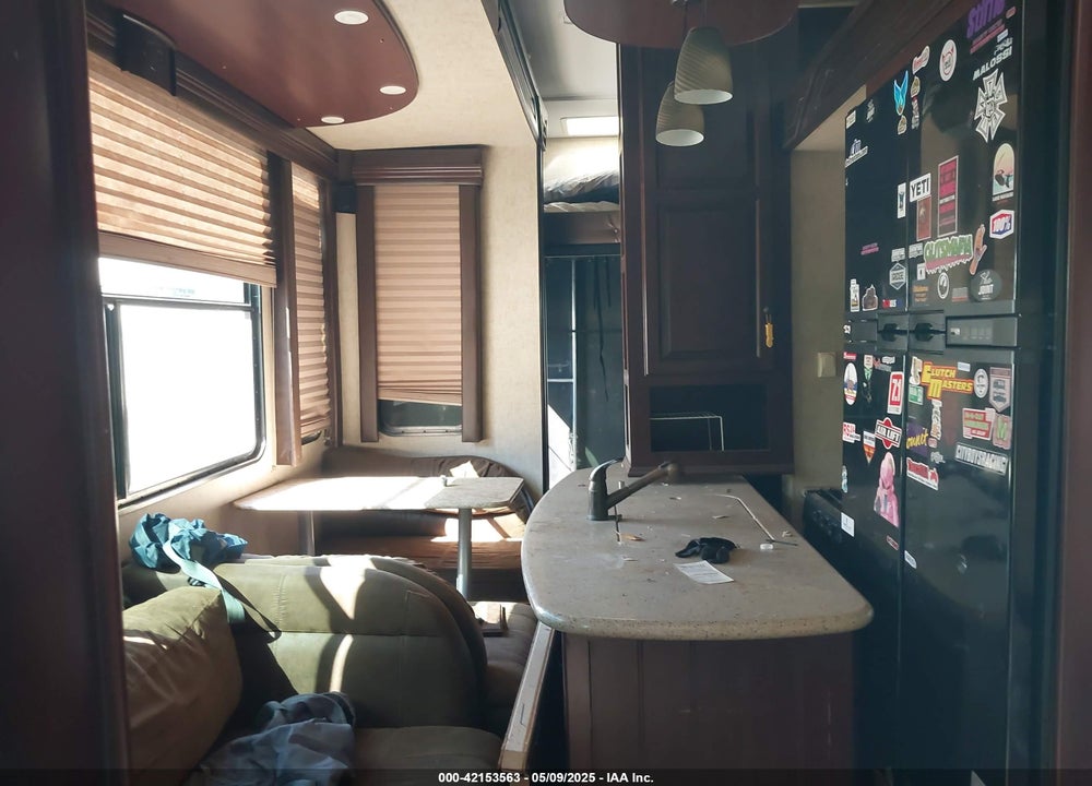 2014 HEARTLAND 3800 CYCLONE VIN: 5SFCG4336EE268385