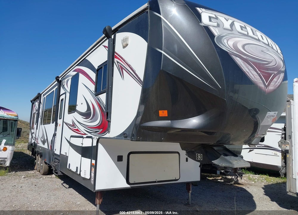 2014 HEARTLAND 3800 CYCLONE VIN: 5SFCG4336EE268385