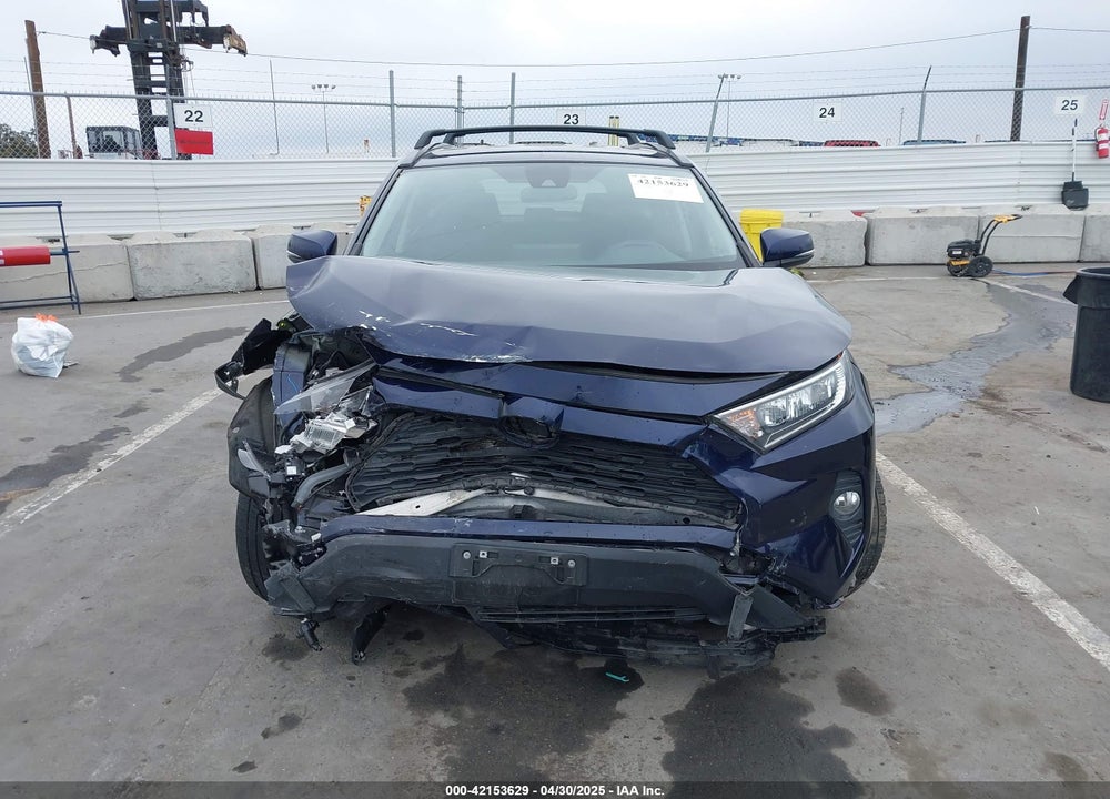 2021 TOYOTA RAV4 XLE VIN: JTMW1RFV1MD062147