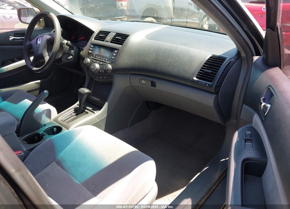 2003 HONDA ACCORD 2.4 LX VIN: JHMCM56333C074126