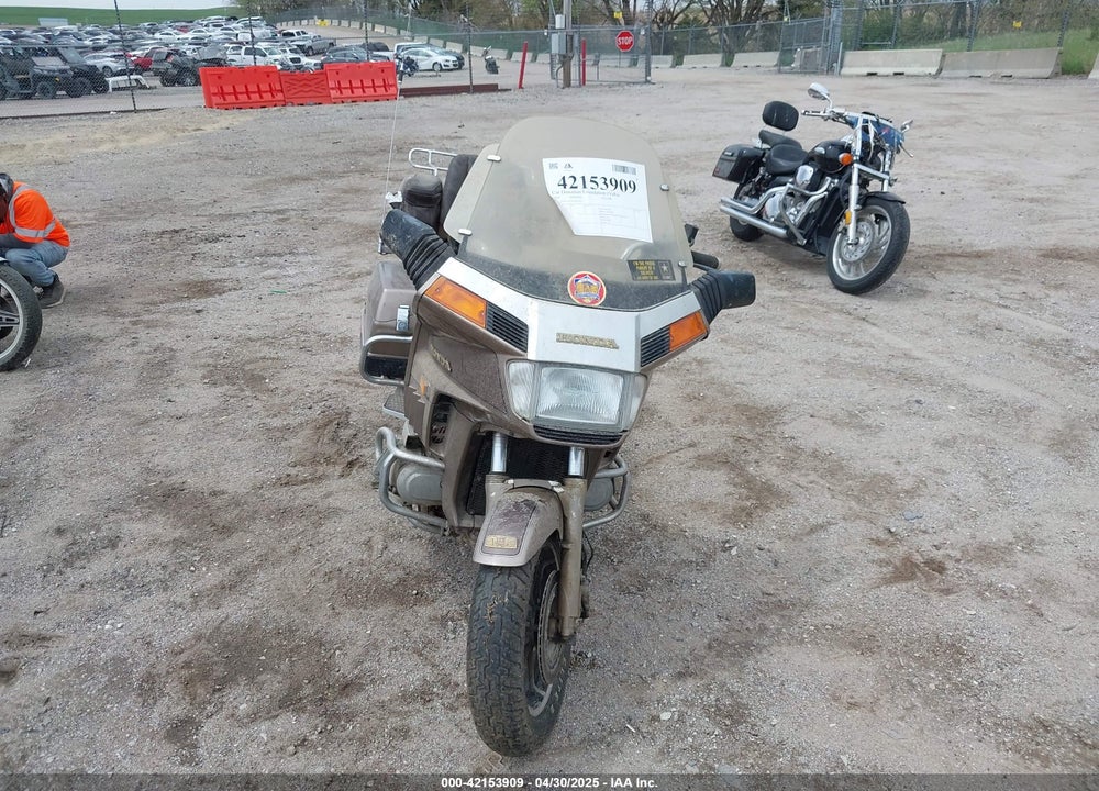 1984 HONDA GL1200 A VIN: 1HFSC1422EA022963