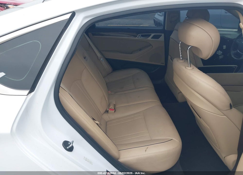 2015 HYUNDAI GENESIS 3.8 VIN: KMHGN4JE6FU065160