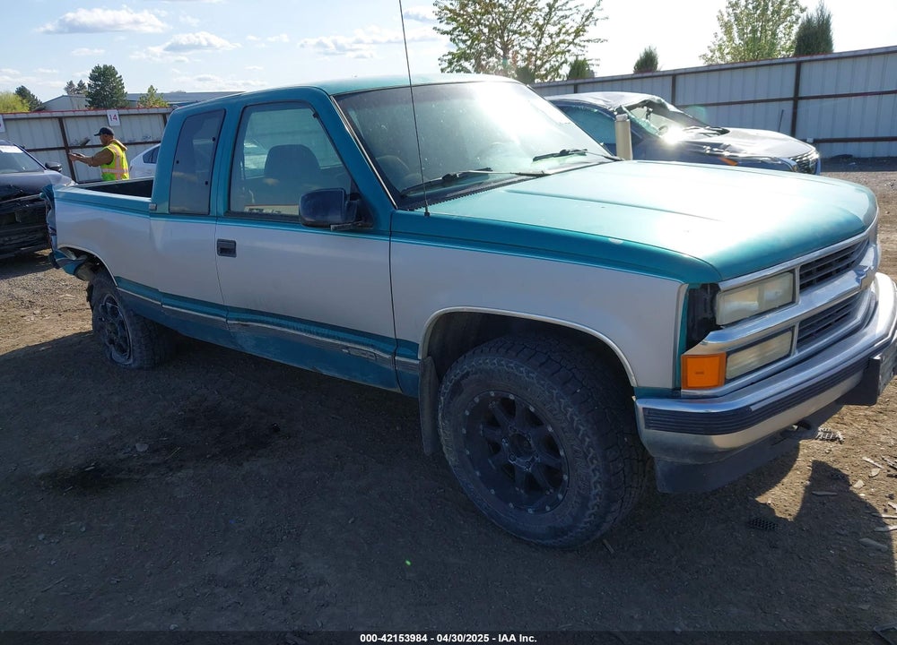 1995 CHEVROLET GMT-400 K1500 VIN: 1GCEK19K8SE156495