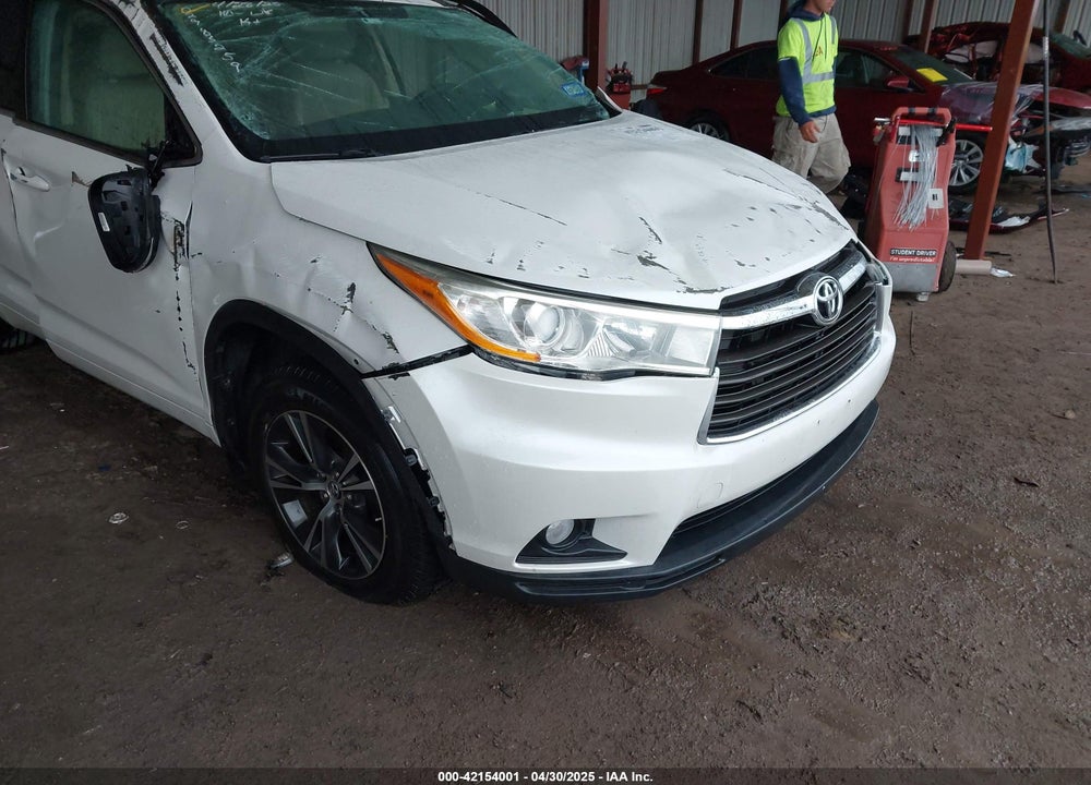 2016 TOYOTA HIGHLANDER VIN: 5TDJKRFH8GS232482