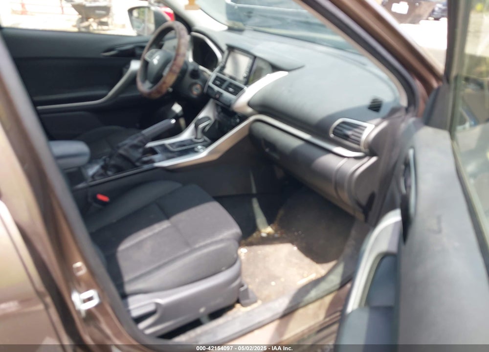 2020 MITSUBISHI ECLIPSE CROSS VIN: JA4AT3AA6LZ005735