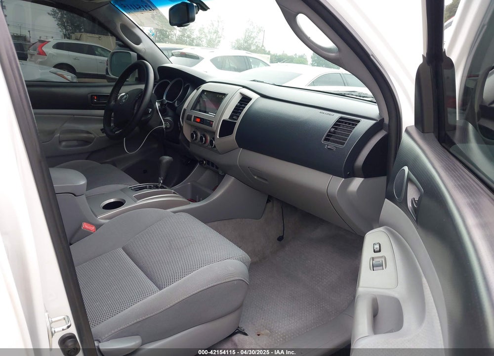 2011 TOYOTA TACOMA PRERUNNER V6 VIN: 3TMJU4GN0BM114873