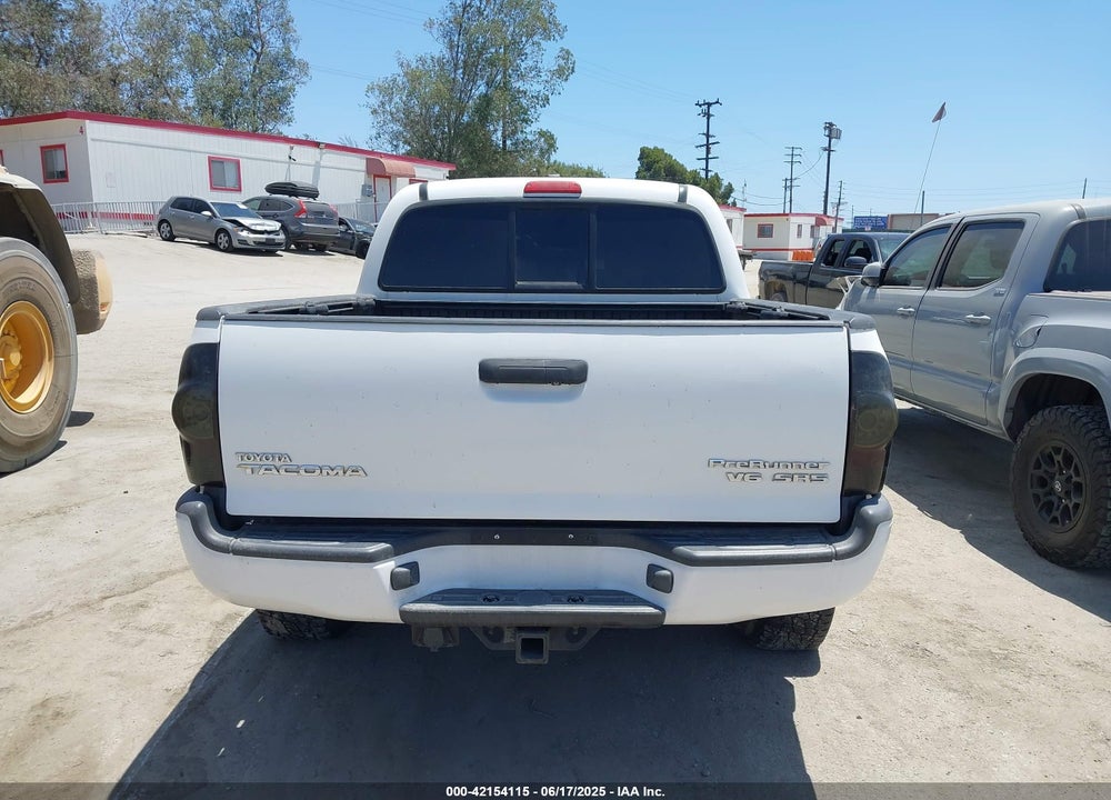 2011 TOYOTA TACOMA PRERUNNER V6 VIN: 3TMJU4GN0BM114873