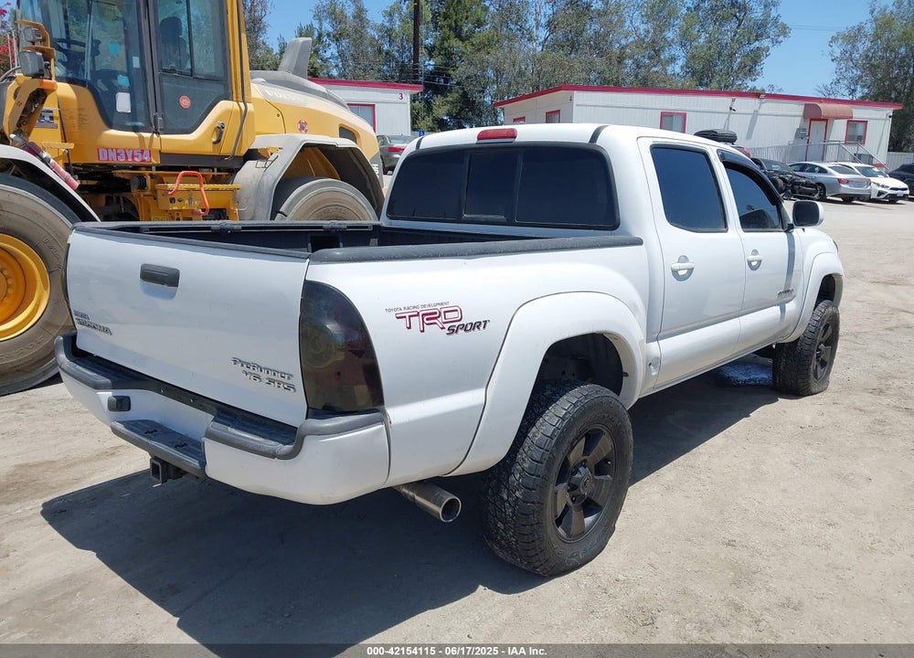 2011 TOYOTA TACOMA PRERUNNER V6 VIN: 3TMJU4GN0BM114873