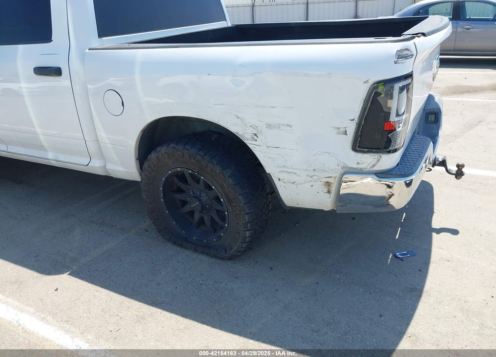 2015 RAM 1500 VIN: 1C6RR6KM4FS590255