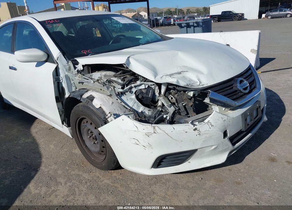 2017 NISSAN ALTIMA VIN: 1N4AL3AP3HC292297