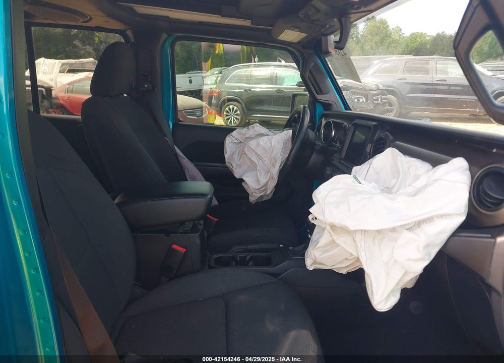 2020 JEEP WRANGLER UNLIMITED SPORT S 4X4 VIN: 1C4HJXDG4LW331133
