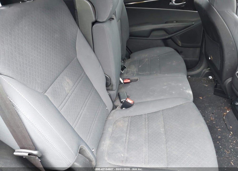 2016 KIA SORENTO 2.4L LX VIN: 5XYPG4A35GG080801