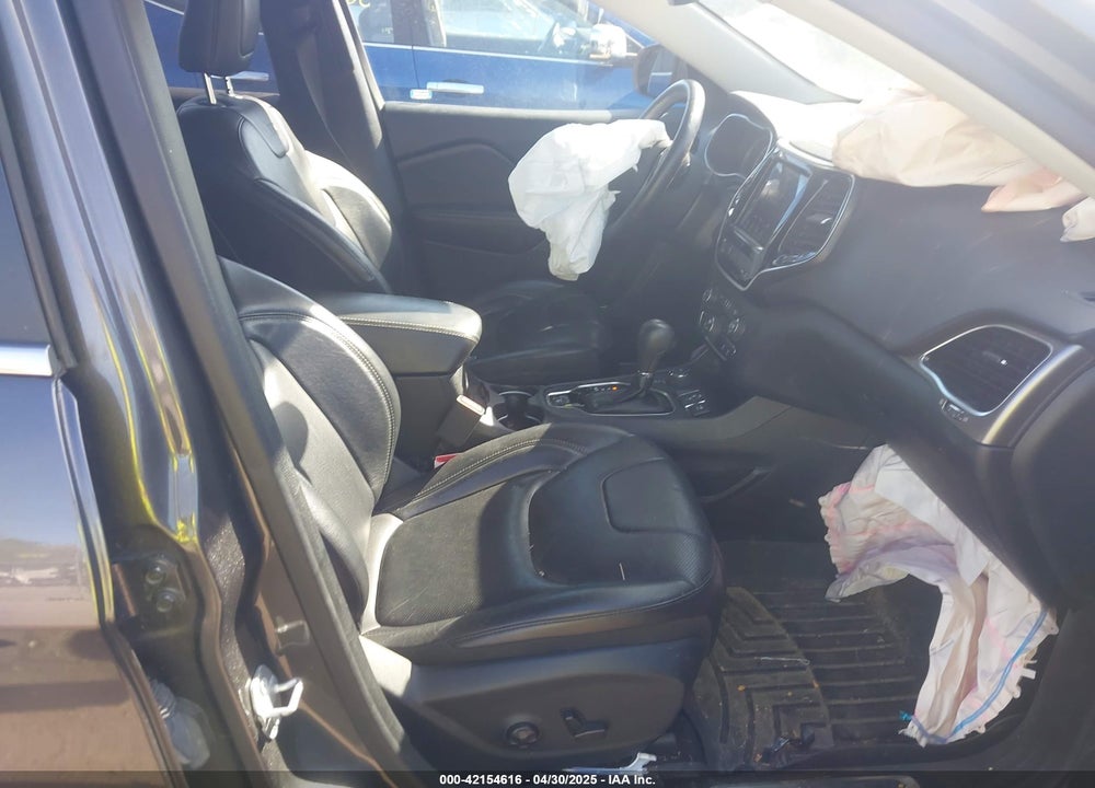 2019 JEEP CHEROKEE VIN: 1C4PJMDN5KD169421