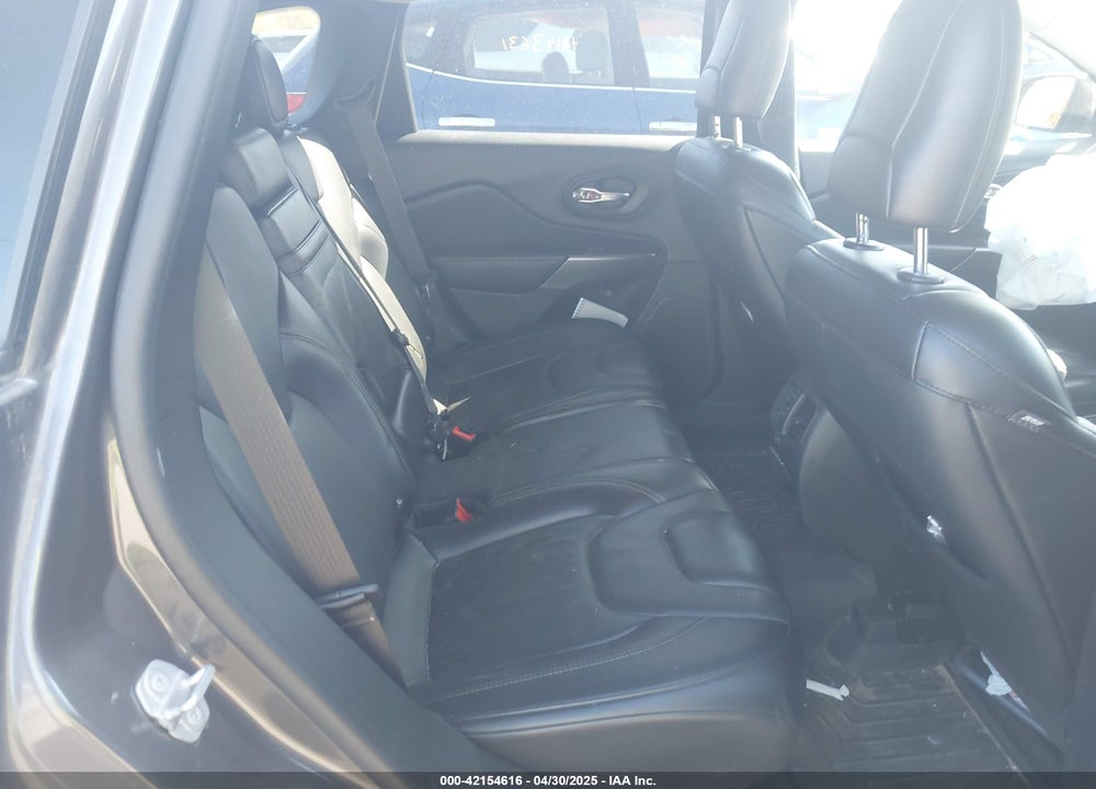 2019 JEEP CHEROKEE VIN: 1C4PJMDN5KD169421