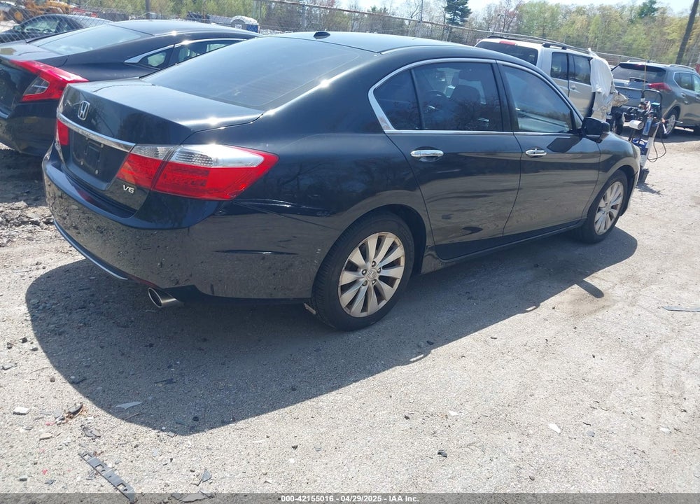 2014 HONDA ACCORD VIN: 1HGCR3F83EA034471