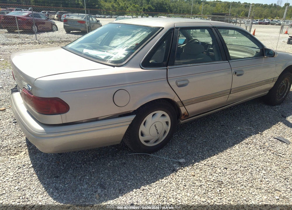 1995 FORD TAURUS GL/SE VIN: 1FALP524XSA112829