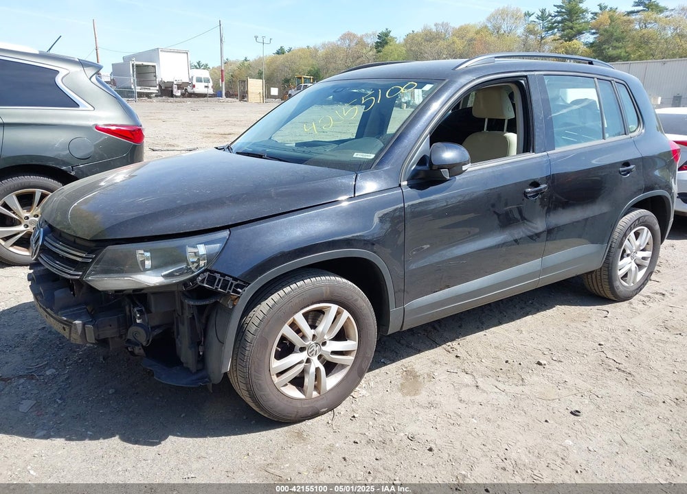 2016 VOLKSWAGEN TIGUAN VIN: WVGBV7AX9GW599210