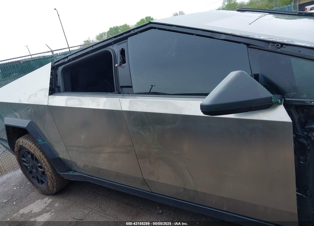 2024 TESLA CYBERTRUCK CYBERBEAST VIN: 7G2CEHEE3RA041930