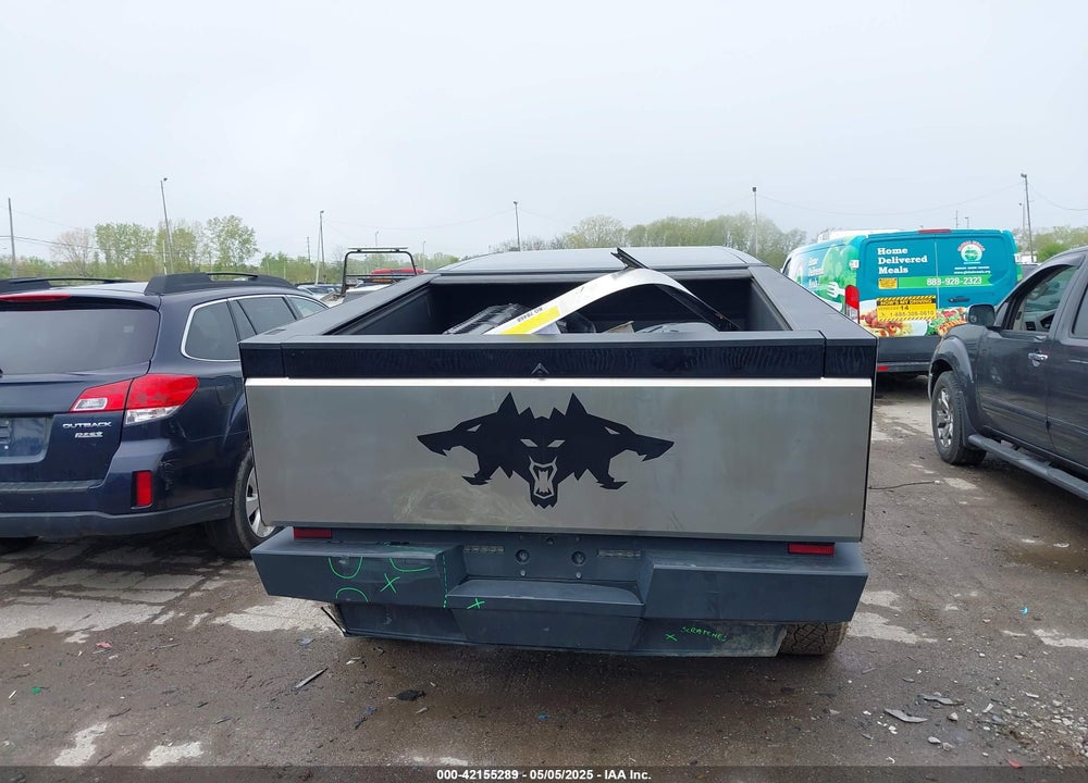 2024 TESLA CYBERTRUCK CYBERBEAST VIN: 7G2CEHEE3RA041930