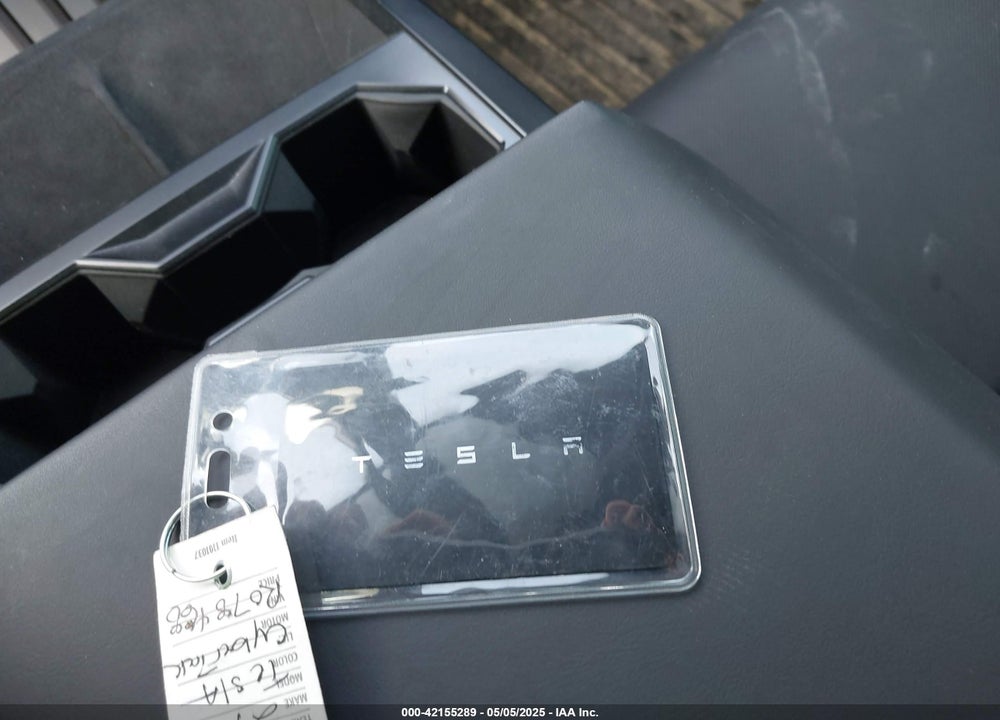 2024 TESLA CYBERTRUCK CYBERBEAST VIN: 7G2CEHEE3RA041930
