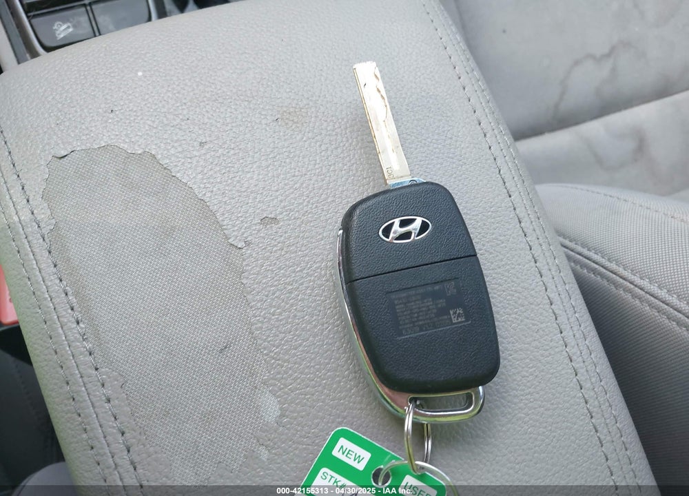 2016 HYUNDAI TUCSON VIN: KM8J23A4XGU237613