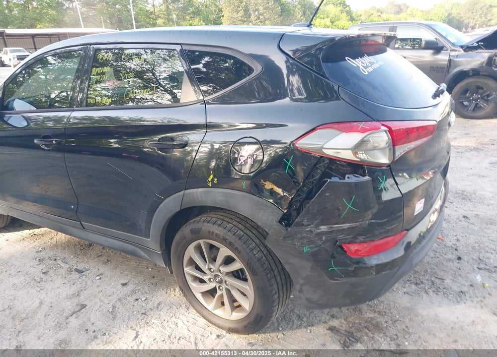 2016 HYUNDAI TUCSON VIN: KM8J23A4XGU237613