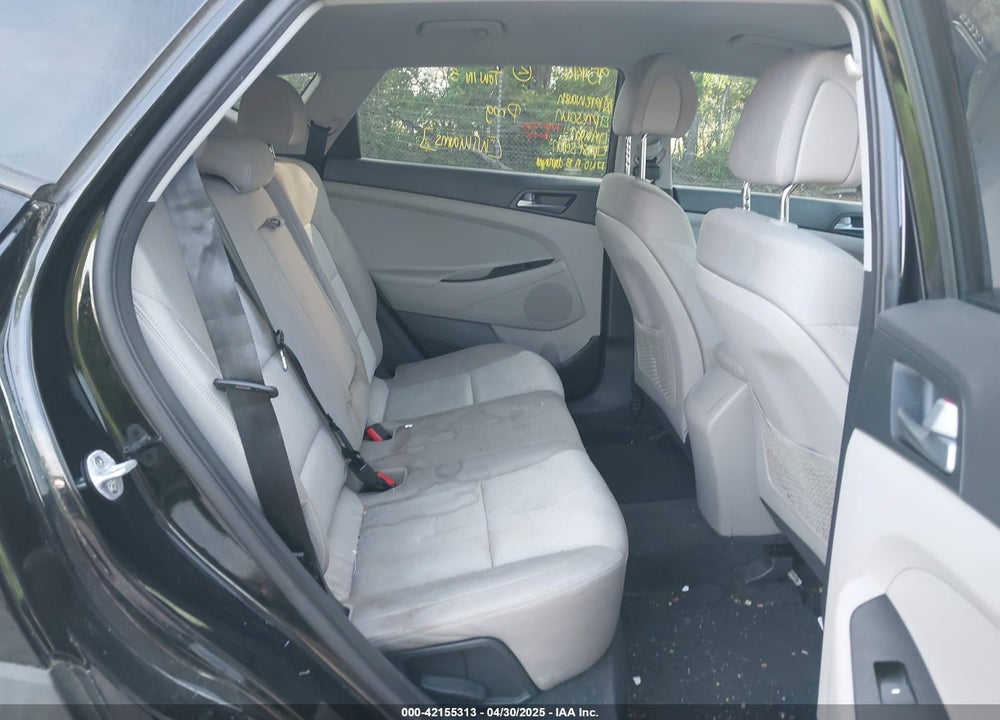 2016 HYUNDAI TUCSON VIN: KM8J23A4XGU237613