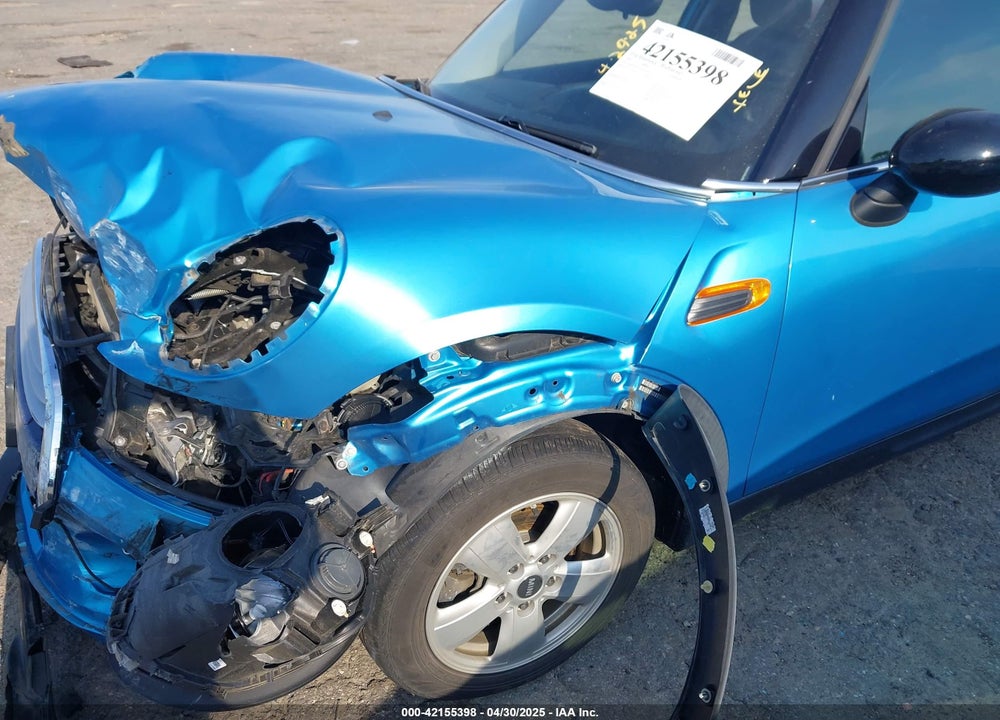 2015 MINI COOPER VIN: WMWXS5C56FT831505
