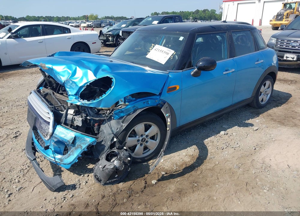 2015 MINI COOPER VIN: WMWXS5C56FT831505