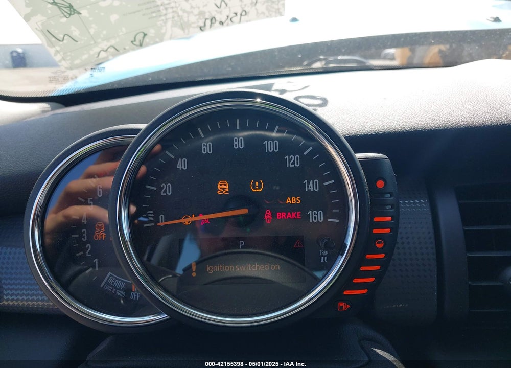 2015 MINI COOPER VIN: WMWXS5C56FT831505