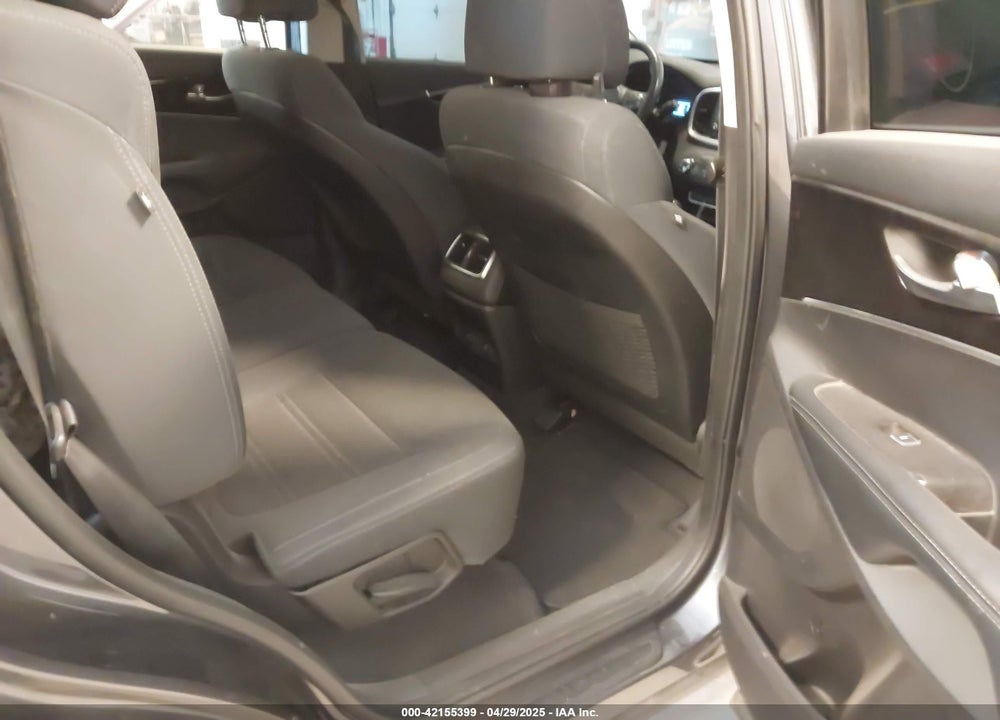 2017 KIA SORENTO VIN: 5XYPGDA30HG232274