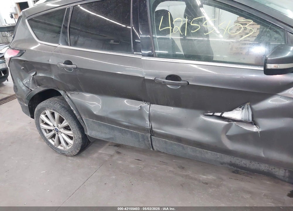 2017 FORD ESCAPE TITANIUM VIN: 1FMCU9J97HUE52448