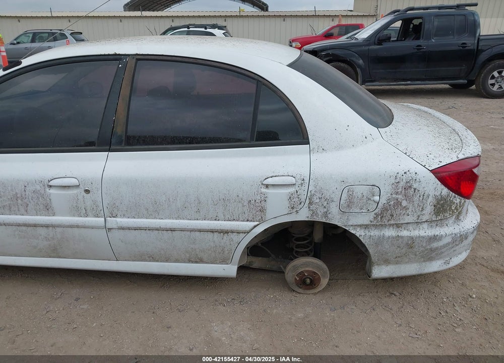 2002 KIA RIO VIN: KNADC123326189892