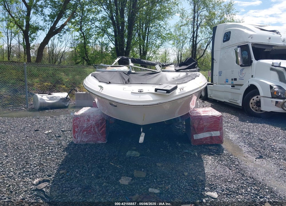2016 CHAPARRAL BOAT VIN: FGBD0261J516