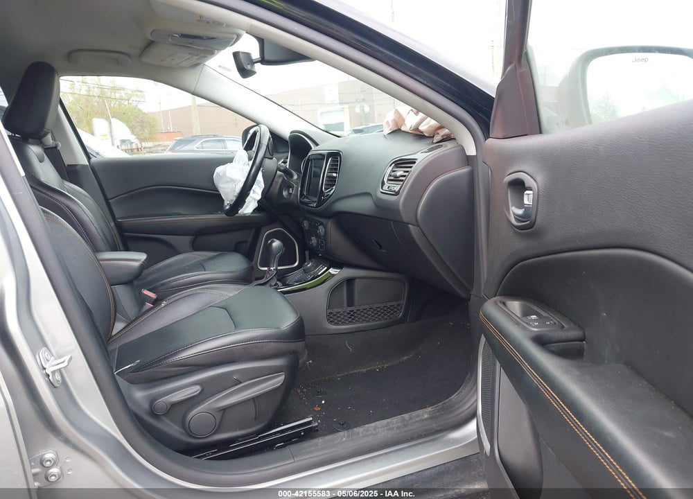 2020 JEEP COMPASS VIN: 3C4NJDCB7LT233985