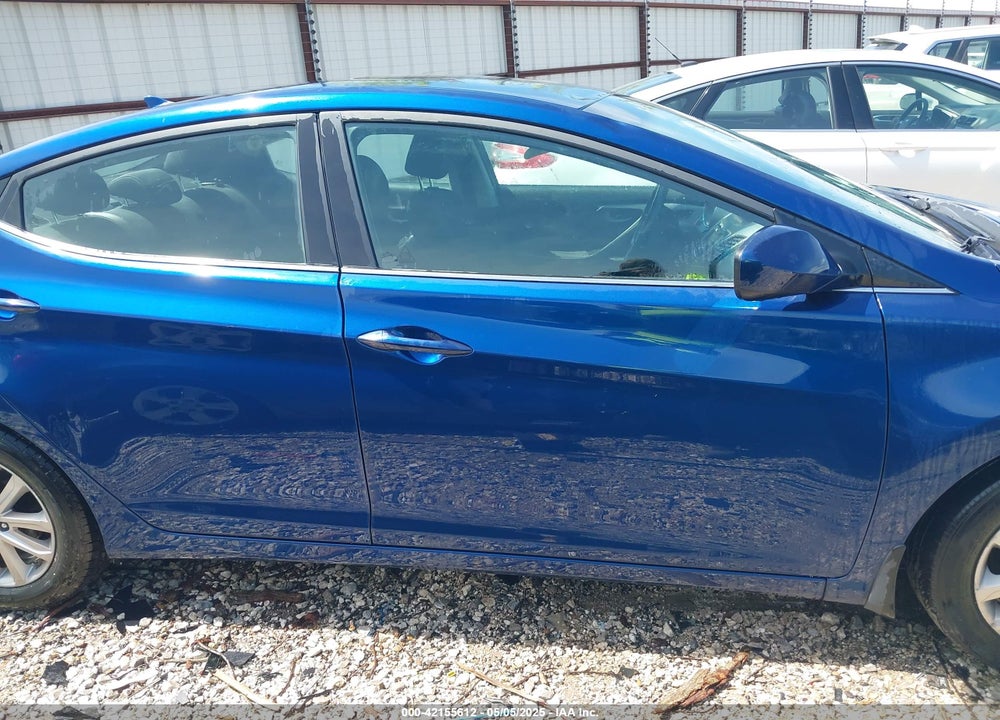 2015 HYUNDAI ELANTRA VIN: 5NPDH4AE7FH592603